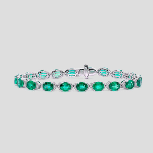 Regal Tennis Bracelet in Emerald and Diamond
