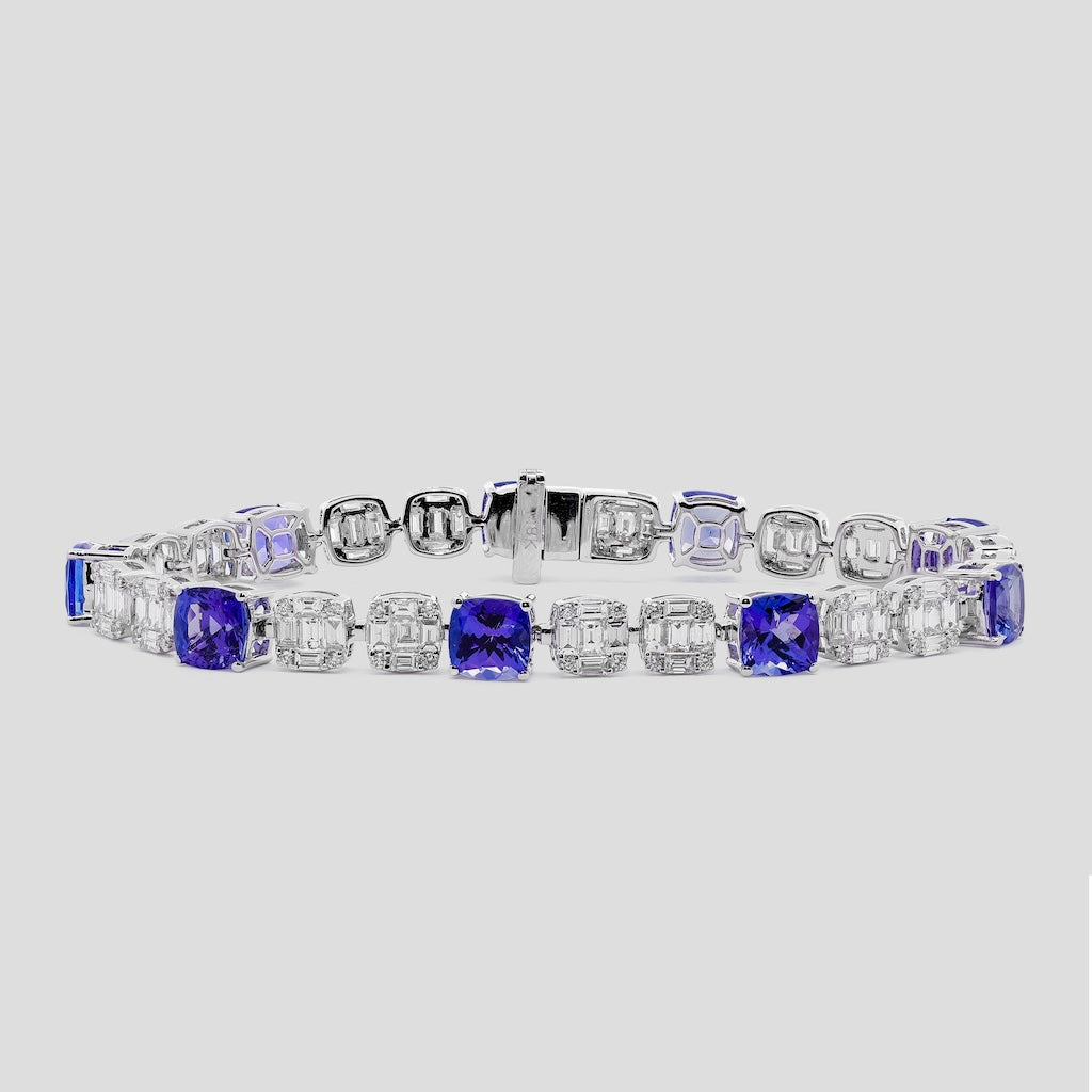 Luxurious Tanzanite & Fancy Diamond Bracelet in 18k Gold