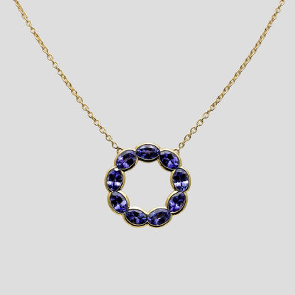 Tanzanite Circle Pendant with Chain (Adjustable) in 18k Gold