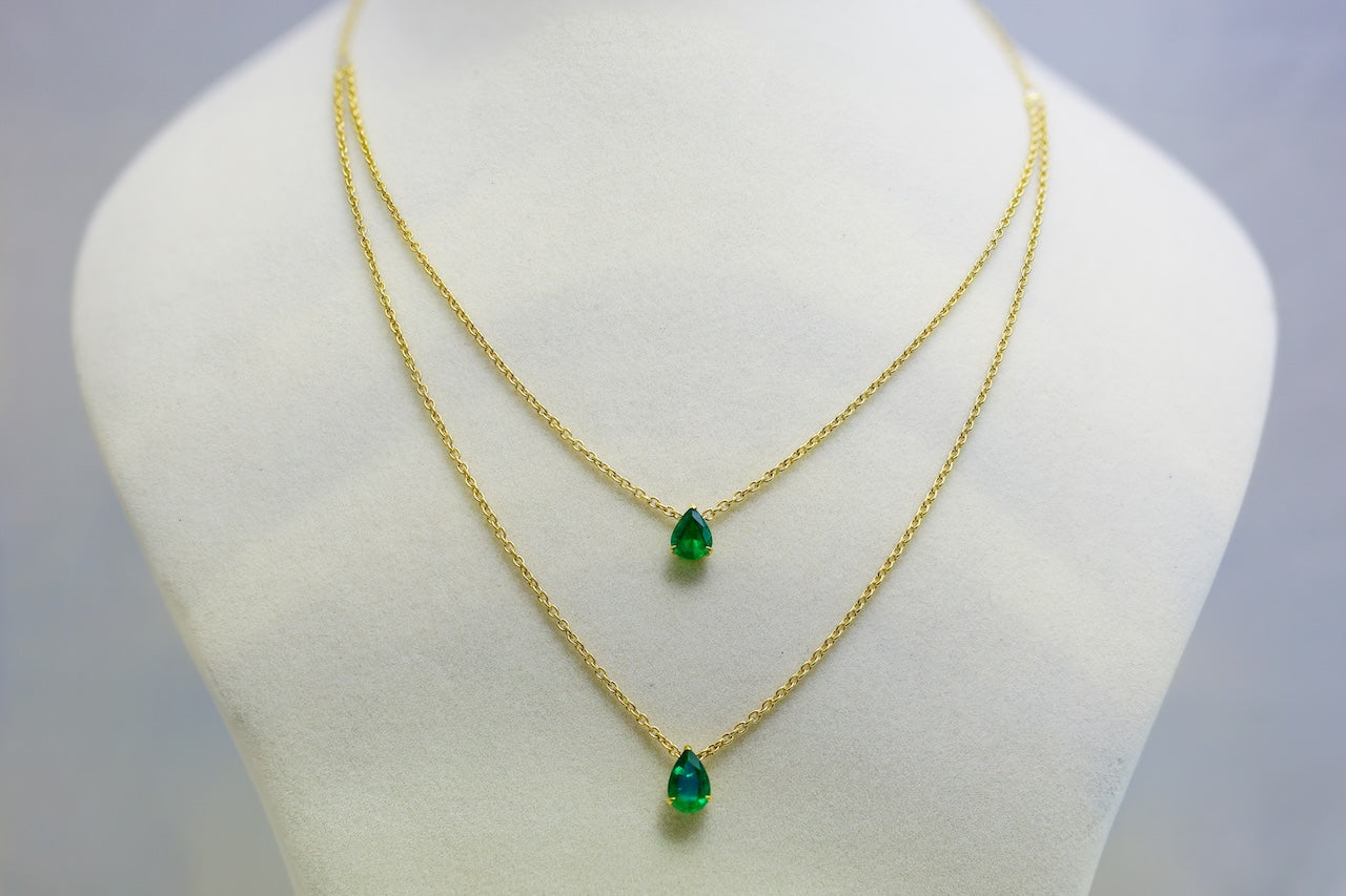Double Layered Emerald Necklace with Diamond in 18k Gold