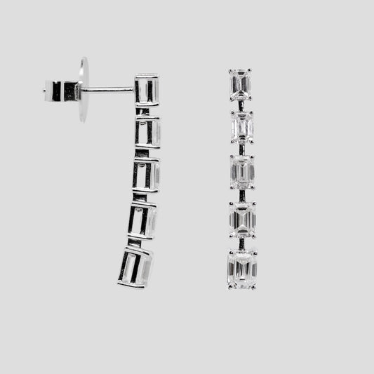 Luxury Diamond Dangler Earrings in 18k Gold