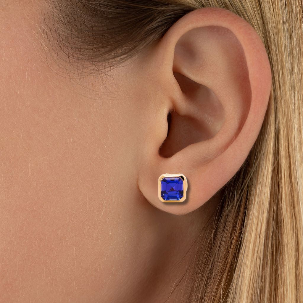 Moderna Asscher-Cut Tanzanite Stud Earrings in 18k Gold