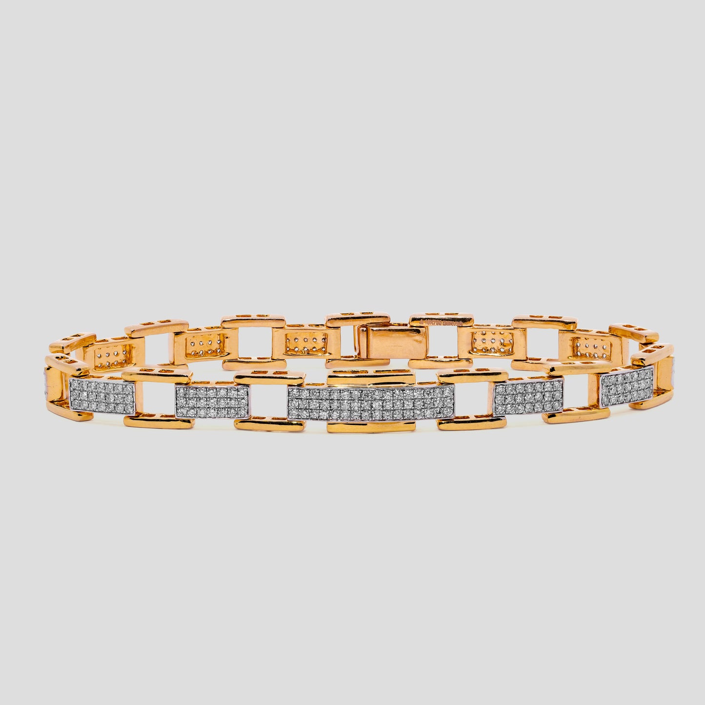 Vintage Styled Diamond Bracelet in 18k Gold