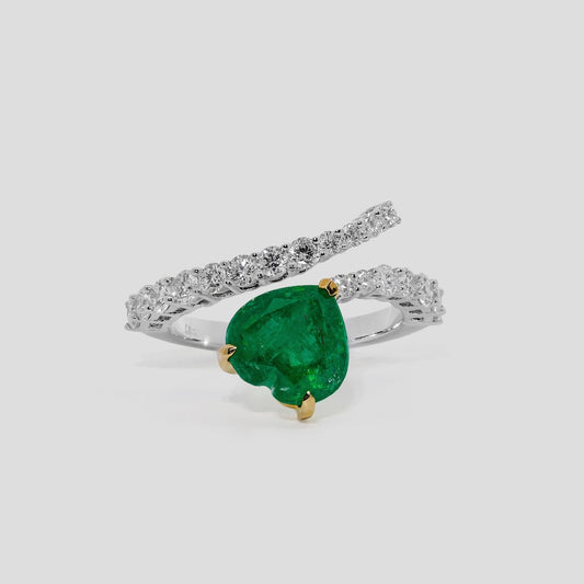 Emerald Heart Ring with Diamond